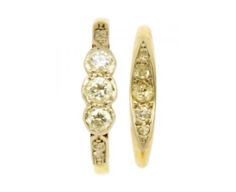TWO DIAMOND RINGS IN GOLD MARKED 18CT, 4.8G, SIZE K AND P