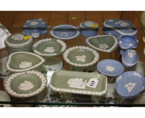 WEDGEWOOD BLUE AND GREEN JASPERWARE TRINKETS (15)