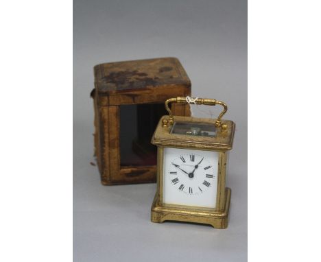 A 20TH CENTURY CARRIAGE CLOCK, enamel dial, Roman numerals, retailed by Z. Barraclough & Son Ltd, Leeds, no key, height to to