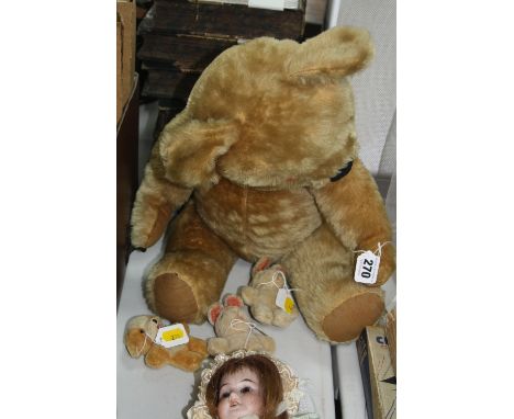 A GOLDEN PLUSH TEDDY BEAR, no makers marking, looks to be c.1970's, plastic eyes, vertical stitched nose, jointed body, origi