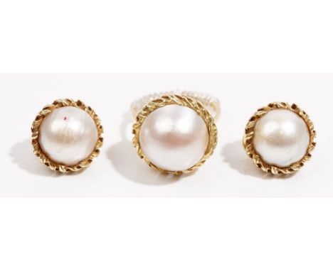A mabé cultured pearl ring and earclip suiteSet in 14k yellow gold, gross weight 23.7gms (2)