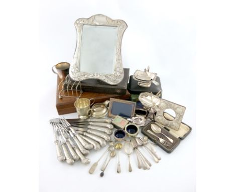 A mixed lot, comprising silver items: a set of six 18th century silver pistol-grip handled table knives and forks, later stee