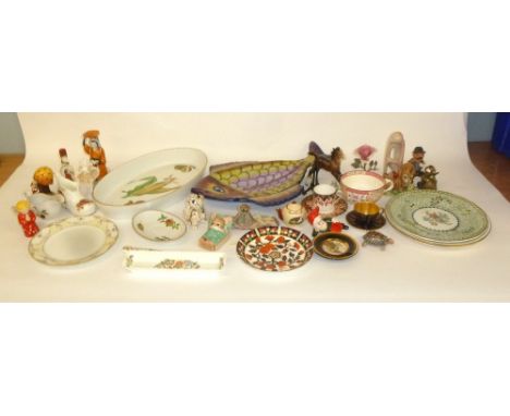 ROYAL WORCESTER 'EVESHAM' PATTERN OVAL BAKING TRAY, MISC POTTERY AND CHINA INCLUDING FISH SHAPED PLATTER 