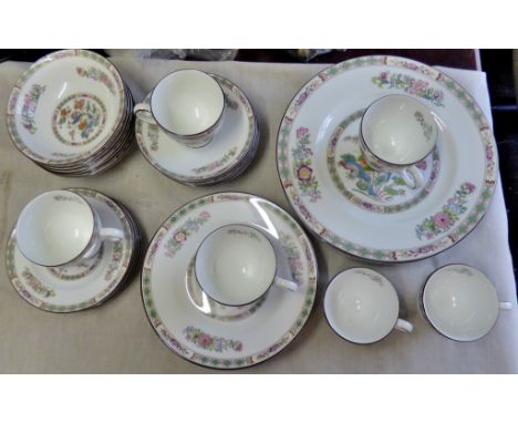 Wedgewood Kutenai Crane 1971-1998 Brown Edge Pattern R4464 - Bone China-(6) 10" dinner plates-(6) 8" starter plates - (6) 6" 
