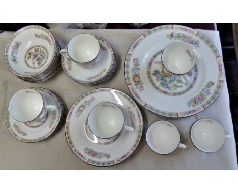 Wedgewood Kutenai Crane 1971-1998 Brown Edge Pattern R4464 - Bone China-(6) 10" dinner plates-(6) 8" starter plates - (6) 6" 