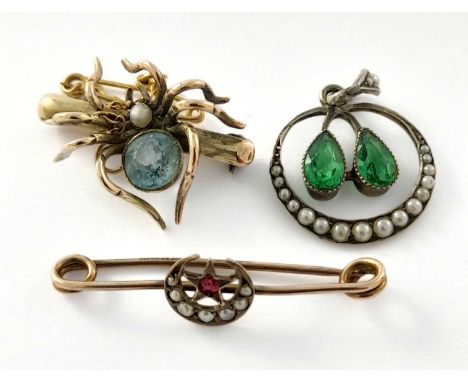 Murrle Bennett &amp; Co., garnet and split pearl star and crescent brooch, pin signed M B &amp; Co, pin stamped 9ct, weight 1