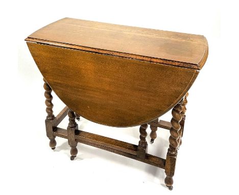 An oak barley twist gate leg dropleaf table, height 76cm, length open 120cm, depth 92cm (1)
