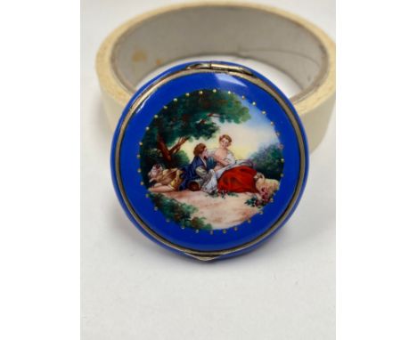 An enamel compact with Romantic Scene mirrored interior, a/f, 5.5cm diameter 