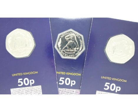 Triple coin Dinosaur series, uncirculated condition. P&amp;P Group 1 (£14+VAT for the first lot and £1+VAT for subsequent lot