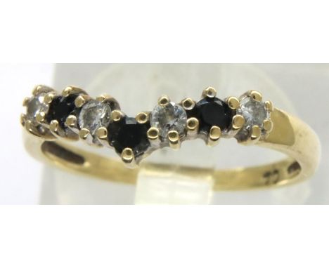 9ct gold and sapphire wishbone ring, size K, 1.3g. P&amp;P Group 1 (£14+VAT for the first lot and £1+VAT for subsequent lots)