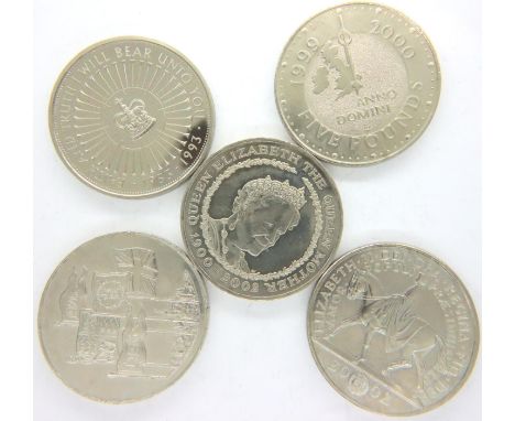 Five commemorative five pounds coins of Elizabeth II. P&amp;P Group 1 (£14+VAT for the first lot and £1+VAT for subsequent lo