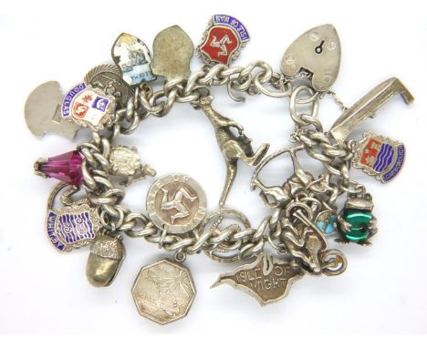925 silver charm bracelet with 21 charms, L: 16 cm, 62g. P&amp;P Group 1 (£14+VAT for the first lot and £1+VAT for subsequent