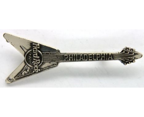 925 silver Hard Rock Philadelphia Cafe badge, boxed, L: 46 mm, 4g. P&amp;P Group 1 (£14+VAT for the first lot and £1+VAT for 