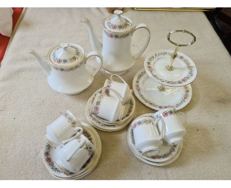 Paragon Belinda (Royal Albert) coffee service 21 pieces to include 6 coffee cups, saucers and tea plates, teapot and coffee p