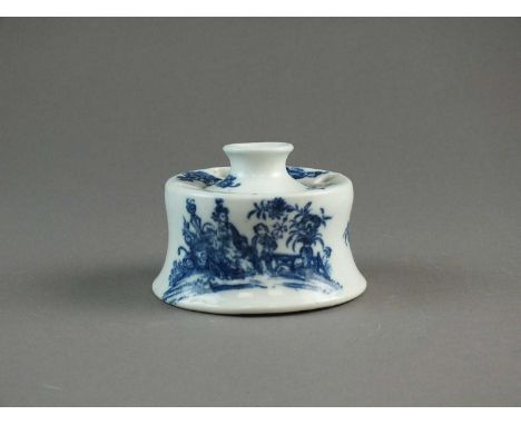 A Caughley porcelain ink well with fixed linercirca 1780of capstan shape with four quill holders, transfer-printed in undergl