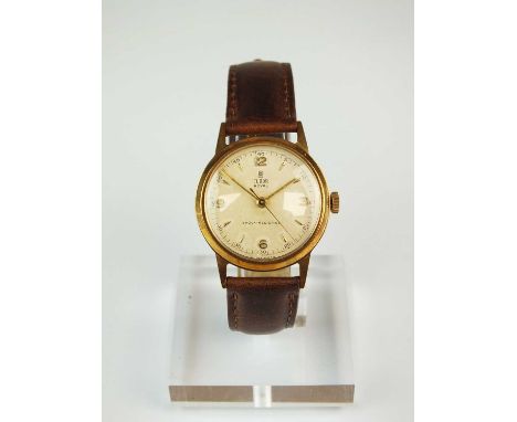 A 9ct gold Tudor Royal mid-size wristwatch, the white dial with batons and sweep seconds hand, manual wind, dial diameter app