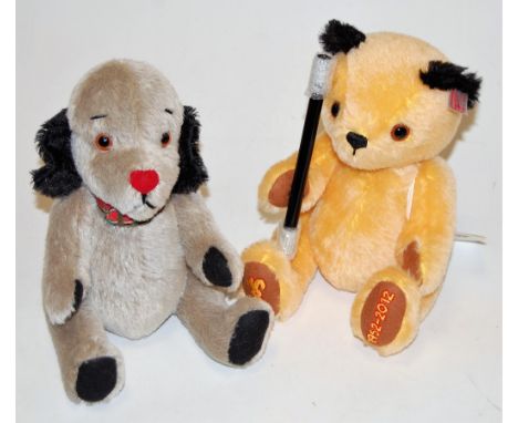 A pair of modern Steiff Sooty & Sweep mohair collectors bears, Nos. 541 and 298, boxed and with certificates    Condition Rep