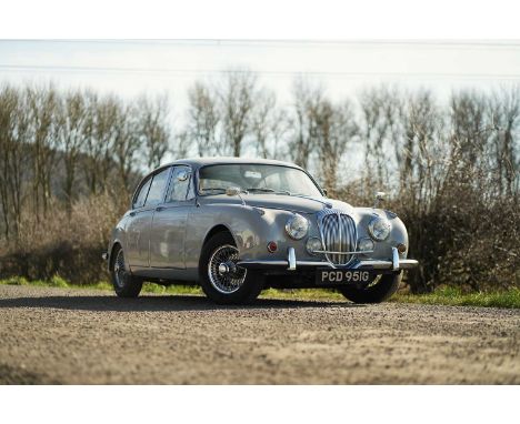 Registration – PCD 951GChassis No. – P1K3829BWM.O.T. – ExemptOdometer – 66,112 ‘PCD951G’ hails from 1968 and so is a post-fac