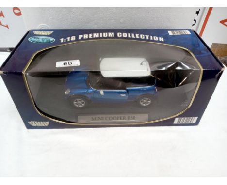 A boxed Moto-Max Mini Cooper R50 scale 1:18