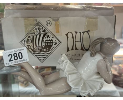 A Nao ballerina