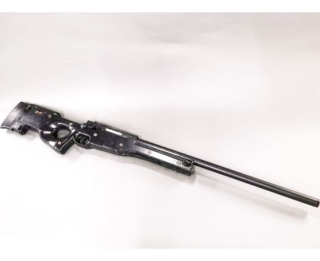 A vintage air rifle, L. 115cm.