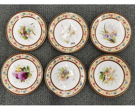 A lovely set of six hand painted Royal Worcester cabinet plates, dia. 23cm.