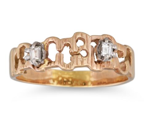 A VINTAGE 1970'S DIAMOND SET RING, mounted in 9ct gold, bark finish, size Q - R, 3.1 g.