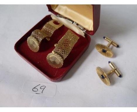Two pairs of vintage cufflinks      