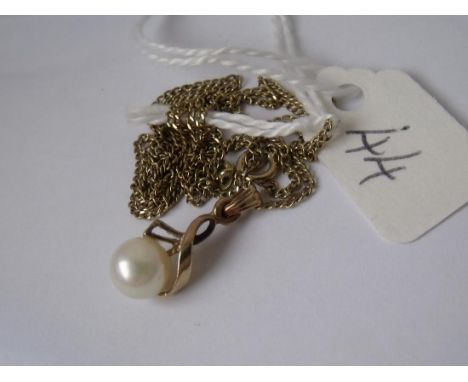 9ct pearl pendant necklace 2.7g      