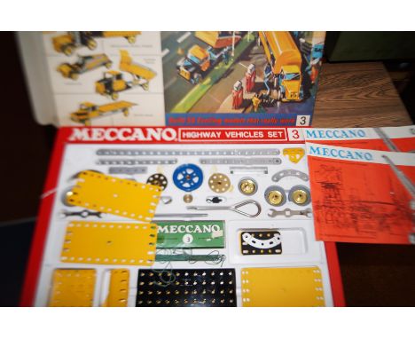 Vintage Meccano Highway Vehicle Set (in excellent condition for age)