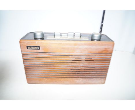 Vintage Roberts Radio