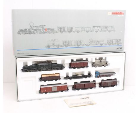 Marklin: A boxed Marklin, HO Gauge, Schweizer G terzug (Swiss Freight Train) with "Crocodile" locomotive and seven freight ca