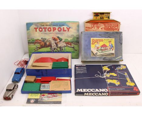 Collectables: A collection of assorted toys and games to include: Bayko, Totopoly, Meccano, two clockwork vehicles (both in n