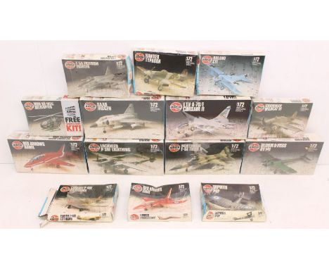 Airfix: A collection of assorted Airfix, 1:72 Scale boxed aircraft kits to include: Red Arrows Hawk, P-38F Lightning, F-5E Ti