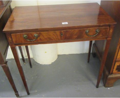 19th century mahogany single drawer side/lamp table on tapering legs. 75 x 44 x 74cm approx.(B.P. 21% + VAT) 