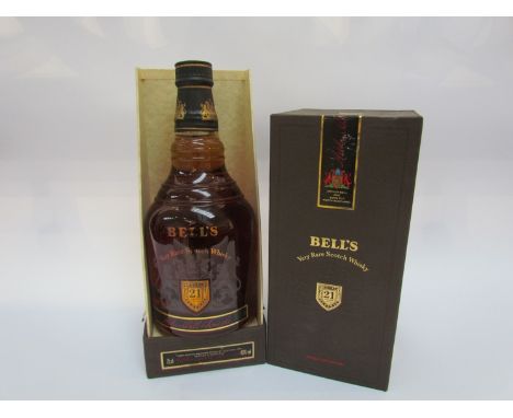 Bell's Royal Reserve 21 year old Very Rare Scotch Whisky in presentation box, 75cl