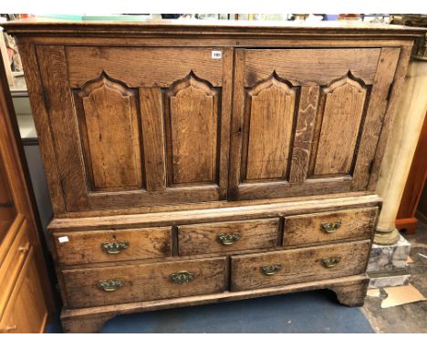 18TH CENTURY OAK CUPBOARD CHEST WITH FIELDED PANEL DOORS OVER THREE SHORT AND TWO LONGER DRAWERS 130CM HEIGHT X 139CM WIDTH X