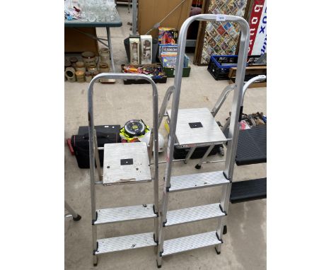 A THREE RUNG ALUMINIUM STEP LADDER AND A FURTHER TWO RUNG ALUMINIUM STEP LADDER 