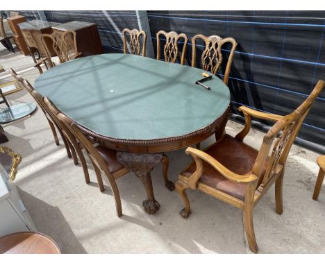 A MAHOGANY CHIPPENDALE STYLE ROPE EDGE WIND-OUT DINING TABLE WITH CARVED KNEES, ON CABRIOLE LEGS WITH BALL AND CLAW FEET, 59X