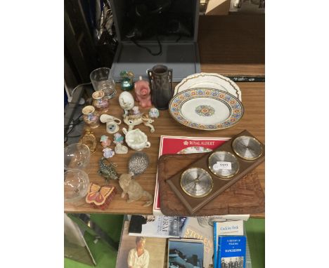 A MIXED LOT TO INCLUDE BAROMETER, ANIMAL FIGURES ETC 