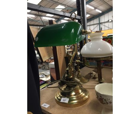 TWO VINTAGE BRASS LAMPS TO INCLUDE A BANKERS LAMP 
