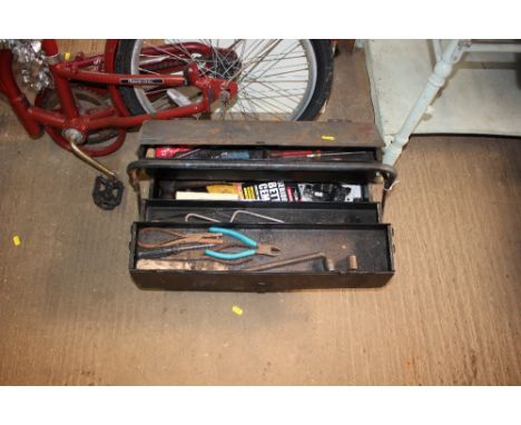 A cantilever tool box and contents