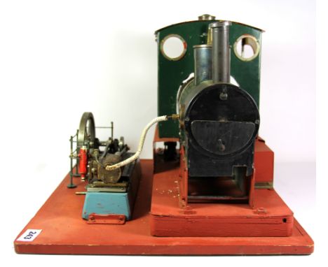 A large horizontal mounted live steam engine, board size. 46 x 40cm, H. 32cm.