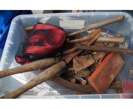Box of tools 