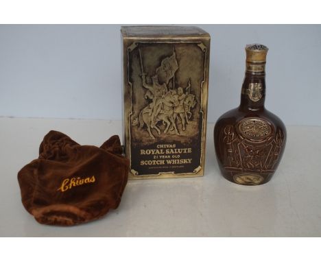 Chivas Royal Salute '21 years' scotch whisky brother limited, unopened in box (Brown)