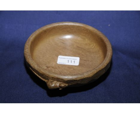 Robert Thompson 'Mouseman' small oak bowl with adzed detail to the outside (15cm diameter) 