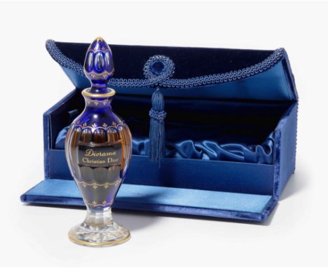 Christian Dior, Parfumflakon "Diorama"Limitierte Edition 1994. 37/40. Hersteller (Flakon) Baccarat. Farbloses Kristallglas, S