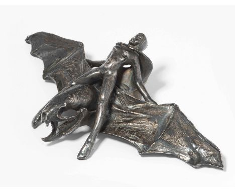 Giger, H. R.(Chur 1940–2014 Zürich)Gürtelschnalle. Metall. 89/300. Verso bezeichnet: "Created by HR Giger and R. Christoph", 