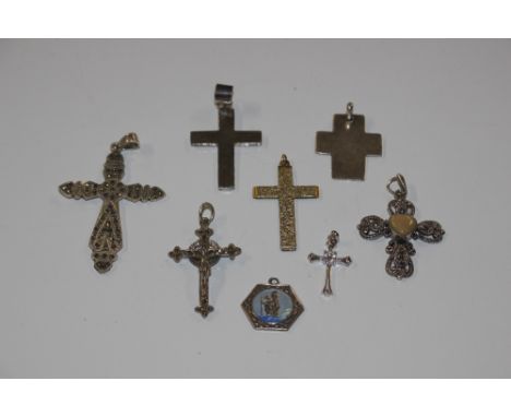 A collection of Sterling silver crosses including an Ethiopian opal and marquisate example, total wright 31gms 