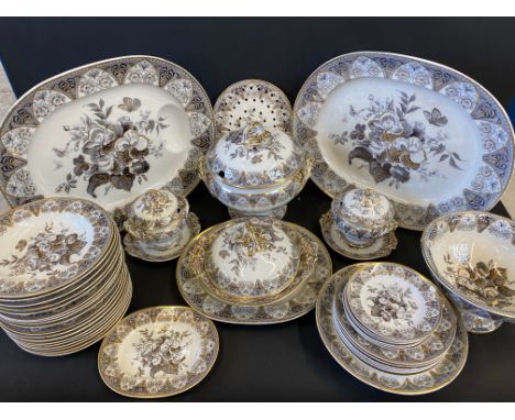 An extensive 19th Century Wedgwood Pearl range dinner service in the Moresque pattern, comprising large meat plates, drainer,